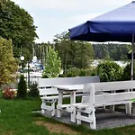 Wiejska 21 بيت للعطل روسيان-نيدا